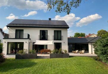 Luxuriöses Designhaus in Bestlage von Augsburg-Göggingen - KfW 70 EE & Traumgarten