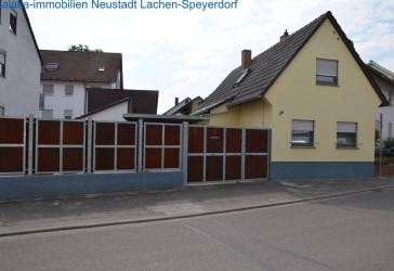 Schmuckes, saniertes Einfamilienhaus in guter Lage