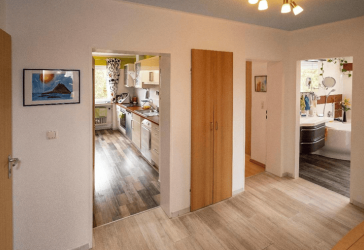 Großzügige und moderne 3-Zimmer-Wohnung mit Balkon in Top-Lage – direkt an der Stadtgrenze zu Haunstetten