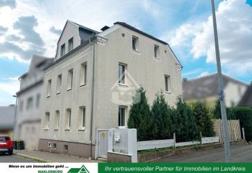 Charmantes Stadthaus mit viel Wohnraum