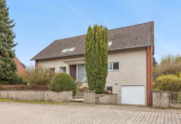 Platzwunder für die Familie - Schönes Zweifamilienhaus in Nienstädt