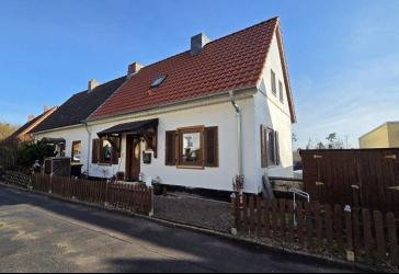 Gemütliche Doppelhaushälfte mit Terrasse und Gartenfläche in ruhiger Lage von Salzgitter-Bad