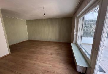 25m² Zimmer in 3er WG an Studenten zu vermieten - nach Renovierung Erstbezug