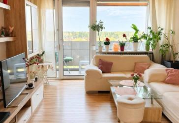 Provisionsfrei: helle 3-Zimmer-Wohnung in ruhiger Lage mit Weitblick