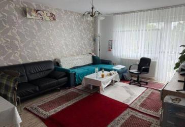 Kapitalanlage mit Entwicklungspotenzial – Aufgeteiltes 9-Familienhaus mit 2 Garagen in Dortmund