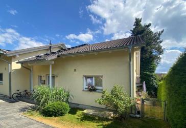 Vorschaubild Reihenendhaus