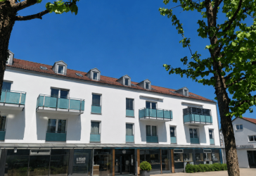 Schönes Wohnen im Herzen der Gemeinde - Geräumige 4 Zi,- Mais.-Whg. mit Balkon und TG, Neufahrn (s1)
