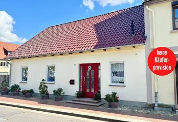 HORN IMMOBILIEN ++ Tolles Haus im Zentrum von Strasburg (Uckermark), ebenerdig und altersgerecht