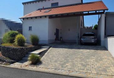 Individuelles Wohlfühlhaus mit Traumgarten in Litzendorf-Schammelsdorf (VB)