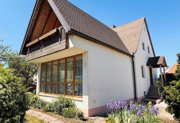 Provisionsfreie Doppelhaushälfte mit Einliegerwohnung