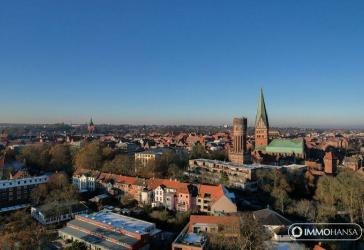Kapitalanlage mit 5,33 % Rendite - Lichtdurchflutete Büro- und Praxisräume, unweit von Bahnhof & City!