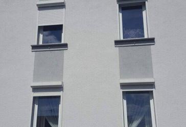 Kernsaniertes Einfamilienhaus mit Innenhof, 3 Stellplätzen, Gewölbekeller und viel Platz