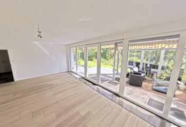 Großzügige 4-Zimmer-Wohnung am Siegener Giersberg mit großem Garten, Wintergarten & Terrasse – Erstbezug nach Kernsanierung