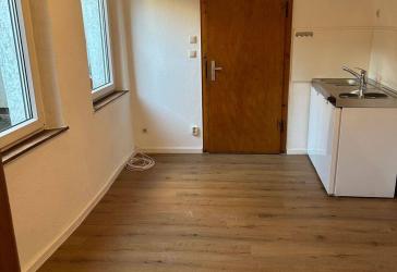 Renoviertes Studentenapartment, 2 Zimmer in unmittelbarer Nähe zum Schlossgarten und der Uni-Bibliothek