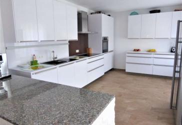 Kernsaniertes Einfamilienhaus mit 6 Zimmern, Garten und Garage Nähe Innenstadt
