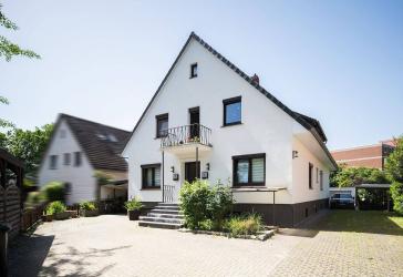 Lilienthal - Idyllische Wohnqualität trifft attraktive Kapitalanlage mit drei Wohneinheiten