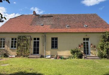 Leben in einer alten Schule auf 1.492 qm großem Grundstück