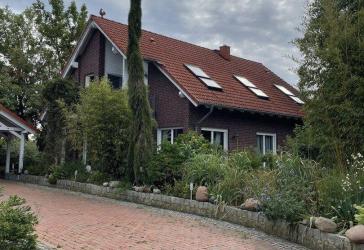 Einfamilienhaus (provisionsfrei)
