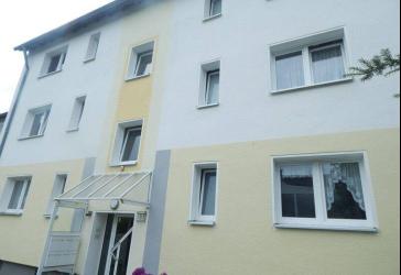 Hier lässt es sich aushalten: praktische 3-Zi.-Wohnung