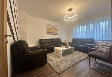 Seltene Gelegenheit: Zusammengelegte 6-Zimmer-Eigentumswohnung mit Teilungspotenzial