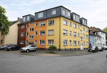 Erstbezug nach Teilsanierung: 4-Zimmer-Etagenwohnung im Herzen von Alt-Homberg