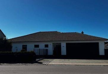 Großer, barrierefreier Bungalow mit gehobener Ausstattung in ruhiger Lage