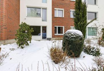 Energetisch sanierte Erdgeschosswohnung mit Terrasse und TG-Stellplatz in Rahlstedt-Meiendorf