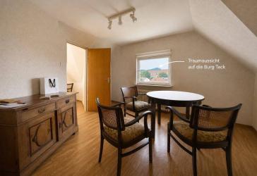 Dachgeschosswohnung mit großem Erweiterungspotenzial- optimal für Handwerker - *PROVISIONSFREI*