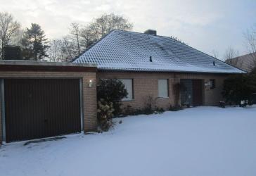 Nordseebad Otterndorf: Einfamilienhaus - Bungalow mit Garage & Terrasse