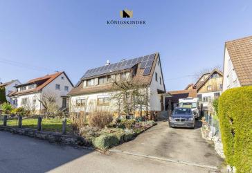 Einfamilienhaus mit Anbau, moderner Küche und Scheune - viel Platz für die Familie!