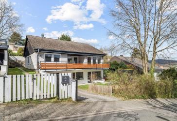 Modernisiertes Einfamilienhaus mit Option Einliegerwohnung in guter Wohnlage von Eppstein Bremthal