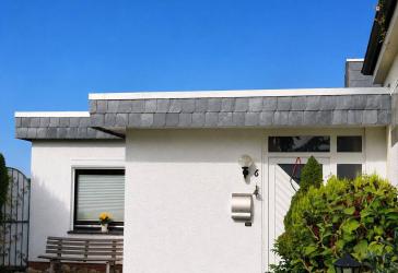 Ihr neues IMMOBILIEN QUARTIER: KLEINE PERLE! Ebenerdiger 2-Zi. Bungalow auf traumhaften Grundstück