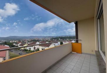 3-Zimmer-Wohnung mit Loggia & Aufzug