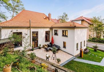 Loft-Charakter in Bad Freienwalde: Historisches saniertes Wohnhaus mit EBK, Kamin, modernen Bädern