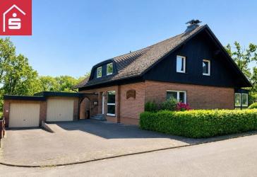 Einfamilienhaus mit ELW in ruhiger Wohnlage von Brilon-Scharfenberg!
