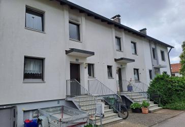 Familienfreundliches Reihenhaus mit Garage, Keller & Dachgeschoss – Top-Lage in Ergolding nahe BMW