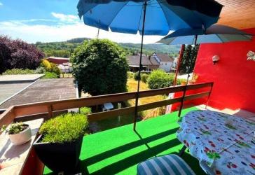 1-2-Familienhaus in ruhiger Lage mit phantastischem Ausblick