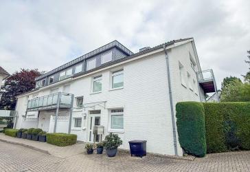 Die Ostsee vor der Haustür: Großzügige 3-Zimmerwohnung mit Balkon & Stellplatz!