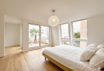 Erstbezug: Stadthaus mit Dachterrasse und Terrasse