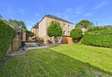 Nestwärme in Bergkamen: Doppelhaushälfte mit Garten & Stellplatz