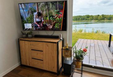 Exklusive See-Residenz mit 2 Mobile Homes und Privatstrand