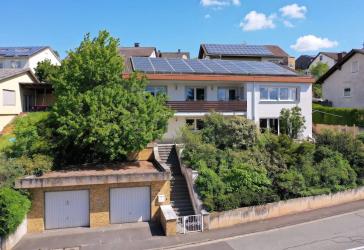 Familien-Zuhause in begehrter Lage mit Aussicht und Platz für zwei Familien