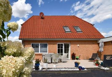 Sonniges, modernes Haus mit viel schönem Raum zum Leben!