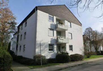 * Provisionsfrei ! * Zur Kapitalanlage ! * Geräumige 2,5 Raum ETW mit Balkon im 1.OG !