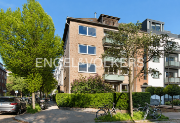 Nur ca. 500m zur Alster: Ideal zum Wohnen und Arbeiten auf zwei Ebenen!