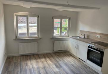 Wunderschöne Lage mitten in der Stadt: 2-Zi-Wohnung im Obergeschoss