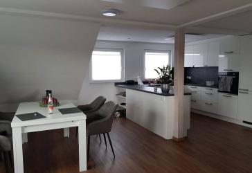 3-Zimmer-Wohnung mit moderner Ausstattung und großem Wohn-Ess-Bereich