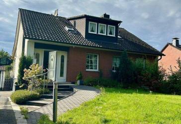 Einfamilienhaus mit Einliegerwohnung