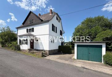Einfamilienhaus mit Fernblick und zusätzlichem Bauplatz