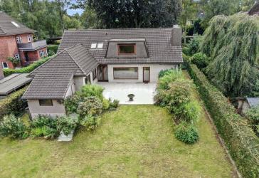 PRIVATES FAMILIENREFUGIUM AUF PARKÄHNLICHEM GRUNDSTÜCK - WALDGEMEINDE GROSSHANSDORF
